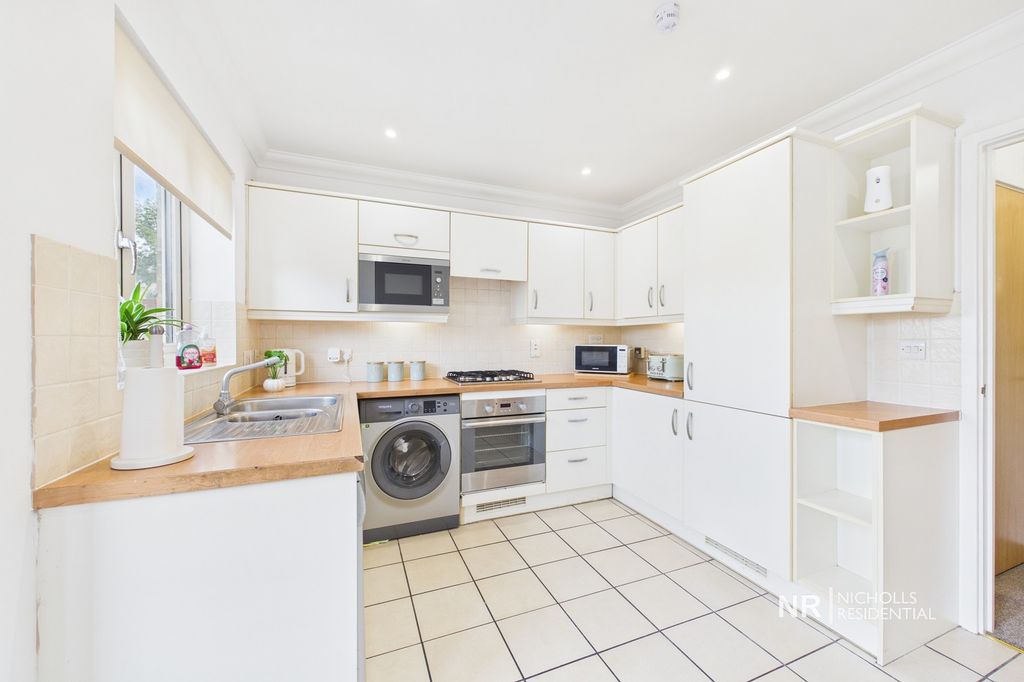 Property photo 3 of 13 Kitchen-Diner