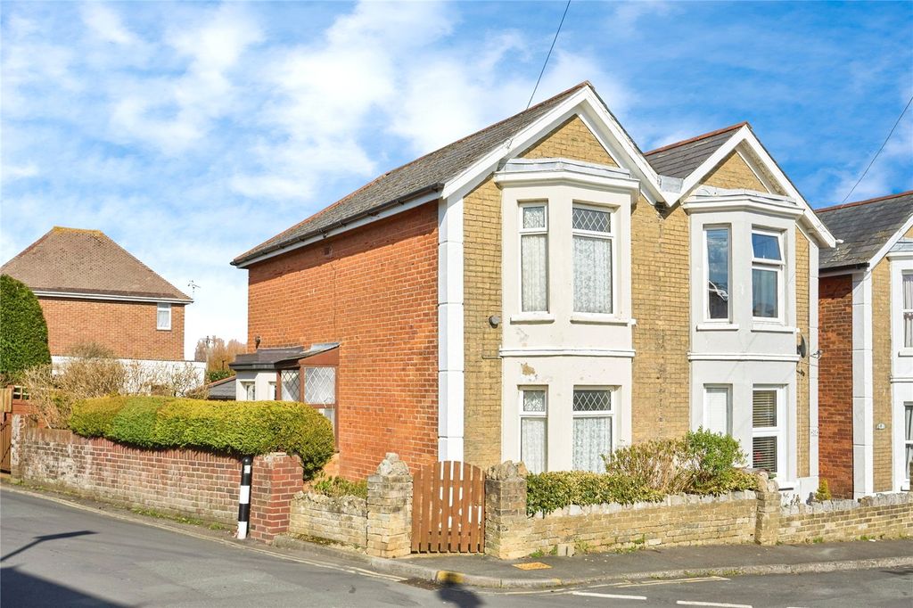 Property photo 1 of 16 Picture No. 17