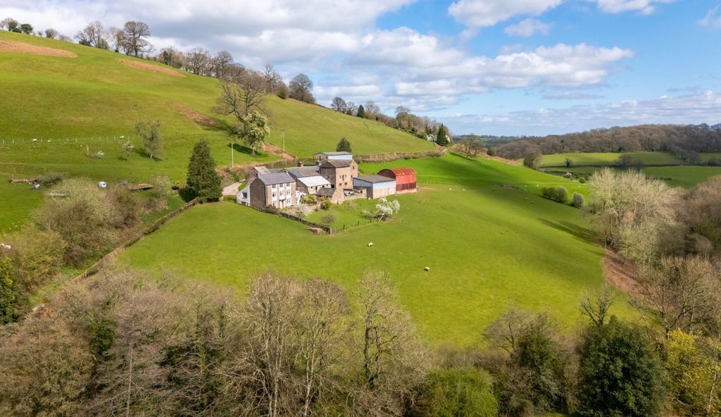 Property photo 3 of 29