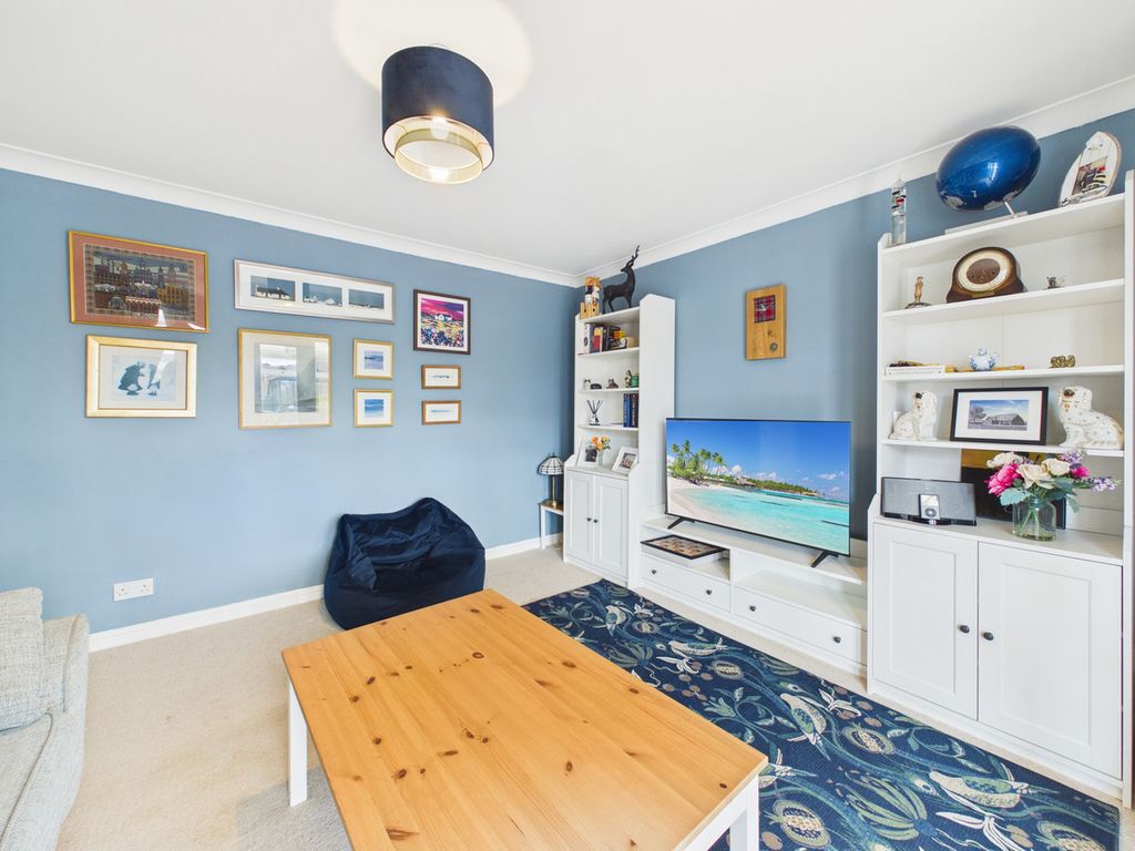 Property photo 3 of 23