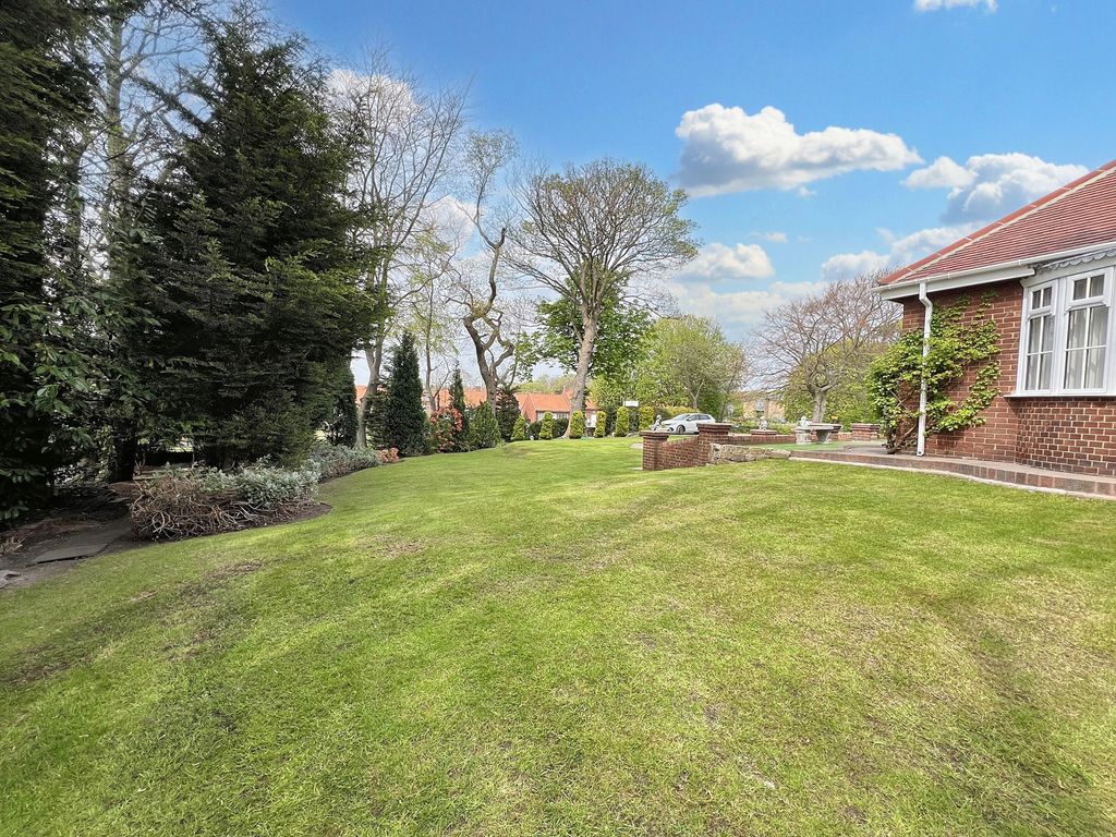 Property photo 3 of 31