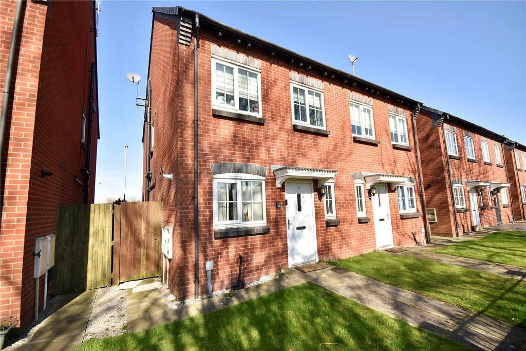 Property photo 2 of 21 Front External