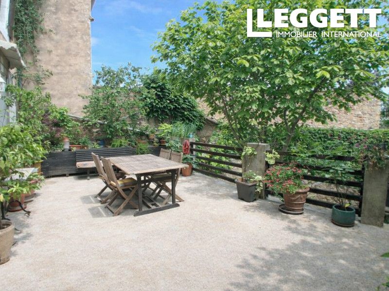 Property photo 1 of 10