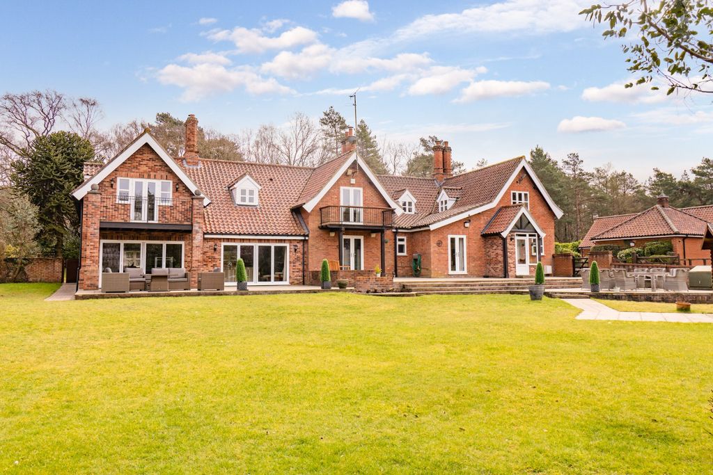 Property photo 3 of 50 3947566