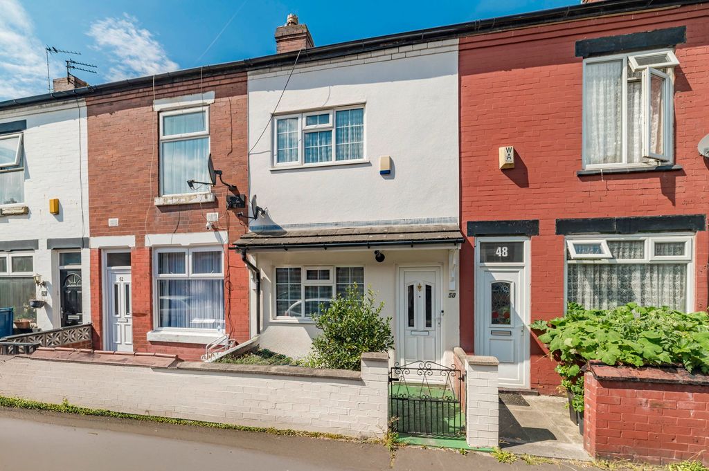 Property photo 1 of 18