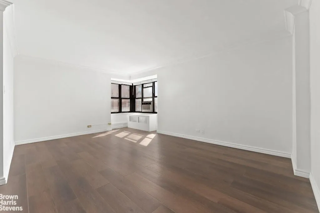 Property photo 3 of 13 <Alttext/>