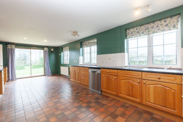 Property photo 3 of 14 248847