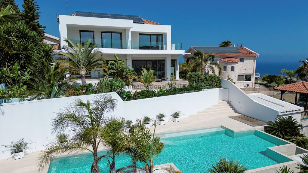 Property photo 1 of 23