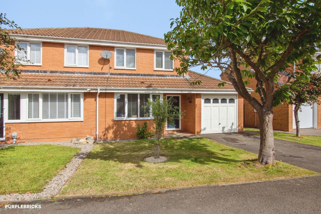 Property photo 3 of 26
