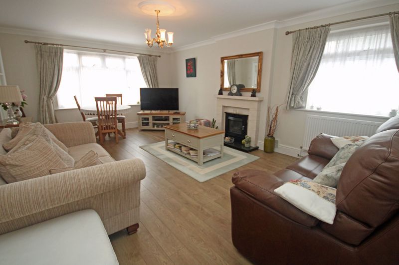 Property photo 3 of 11 Sitting Room