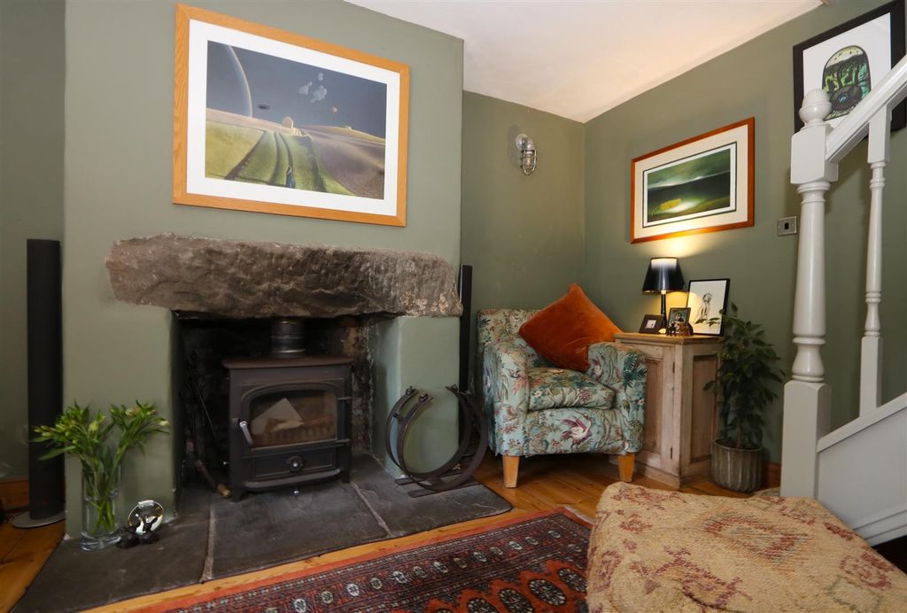 Property photo 3 of 17 Fireplace