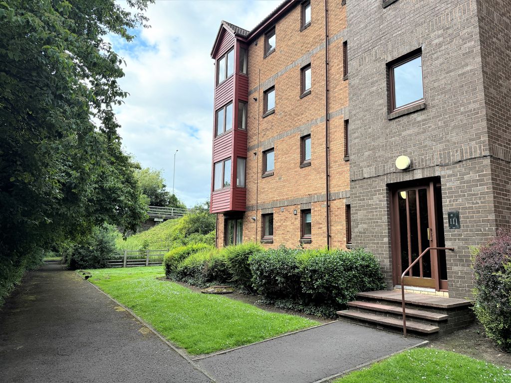 Property photo 1 of 9