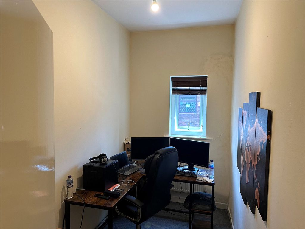 Property photo 3 of 9 Picture No. 05