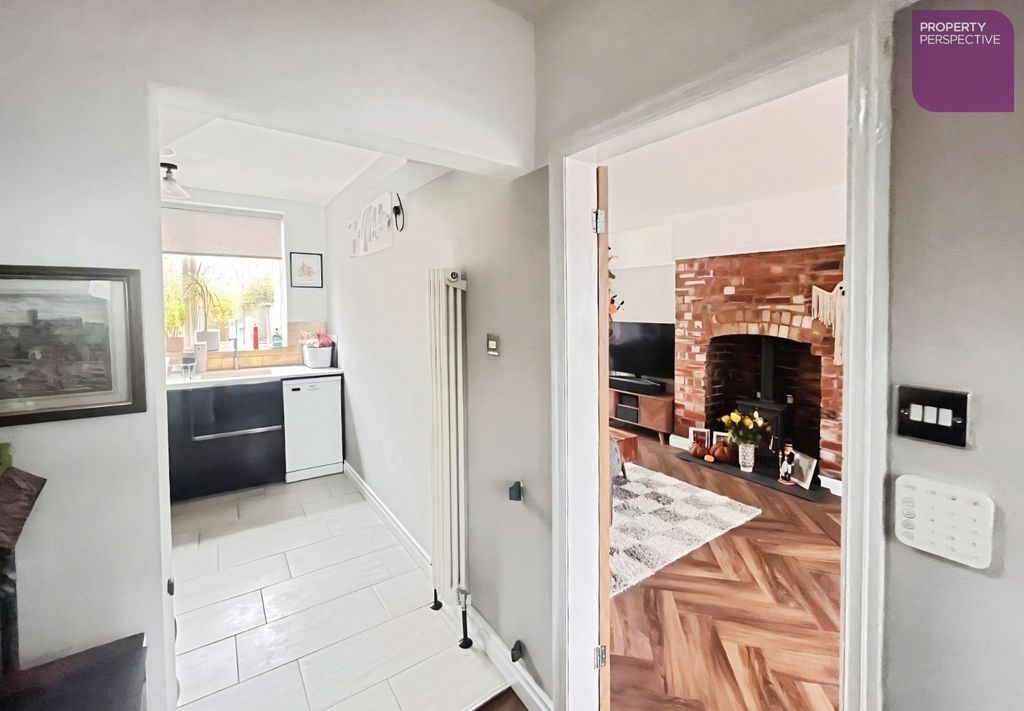 Property photo 2 of 11 Pbox-Img.Jpg