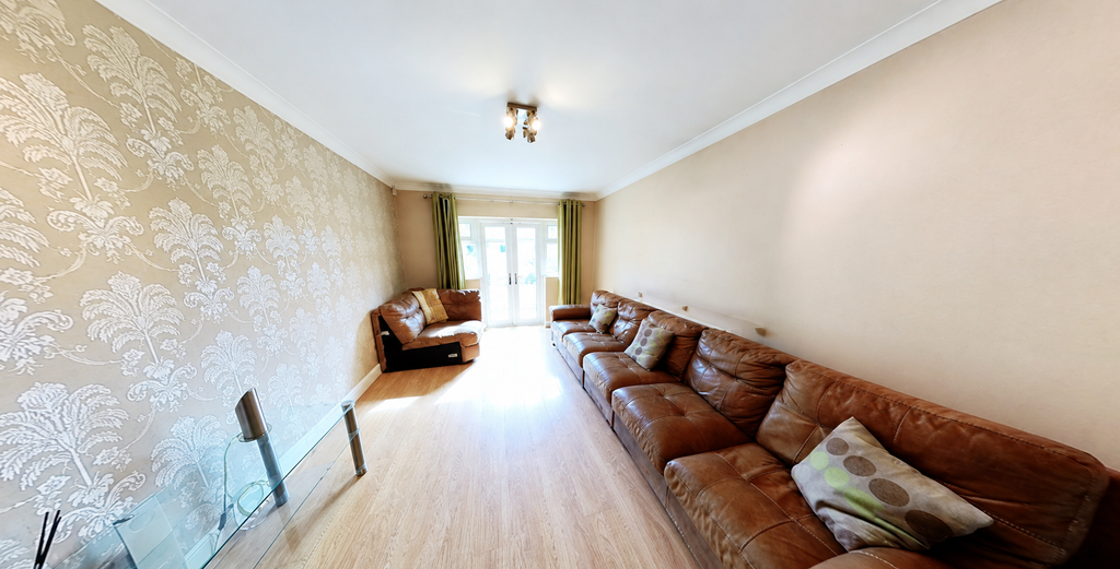Property photo 2 of 26