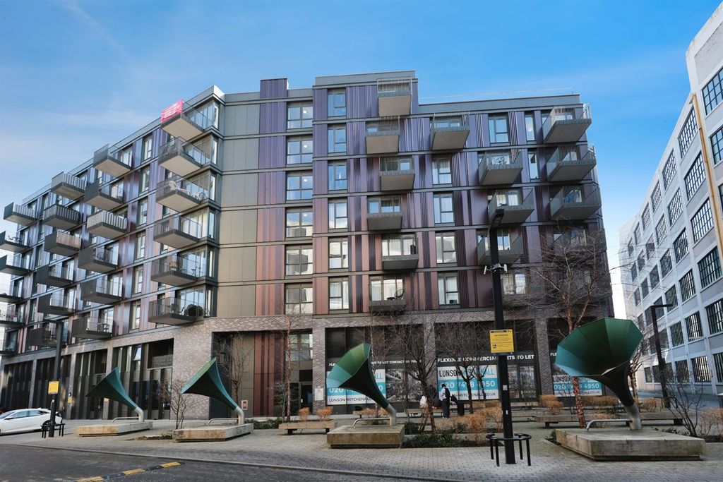 Property photo 1 of 13 (Main)