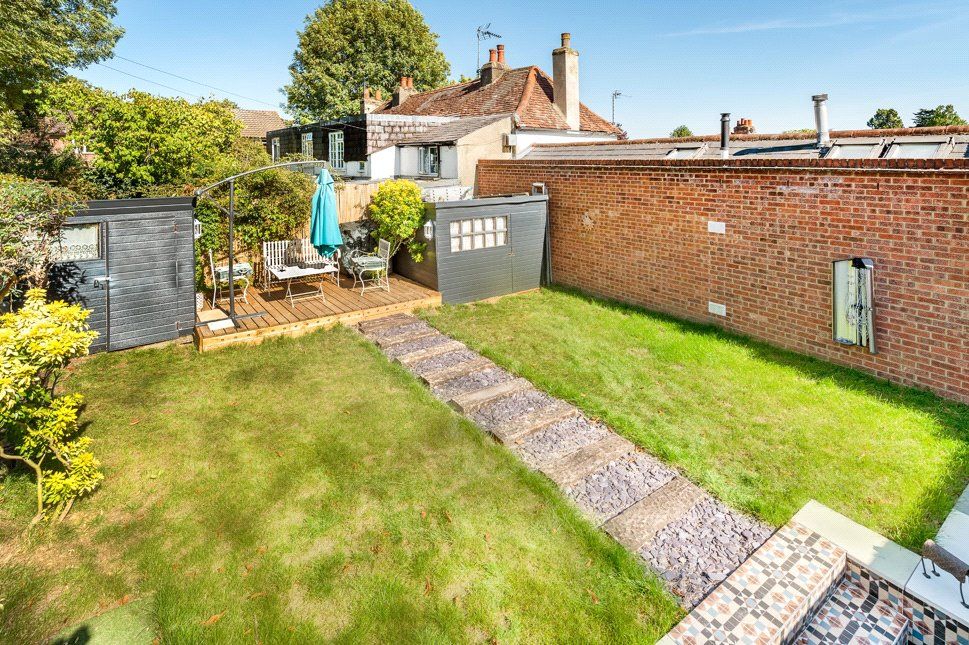 Property photo 3 of 21 Garden