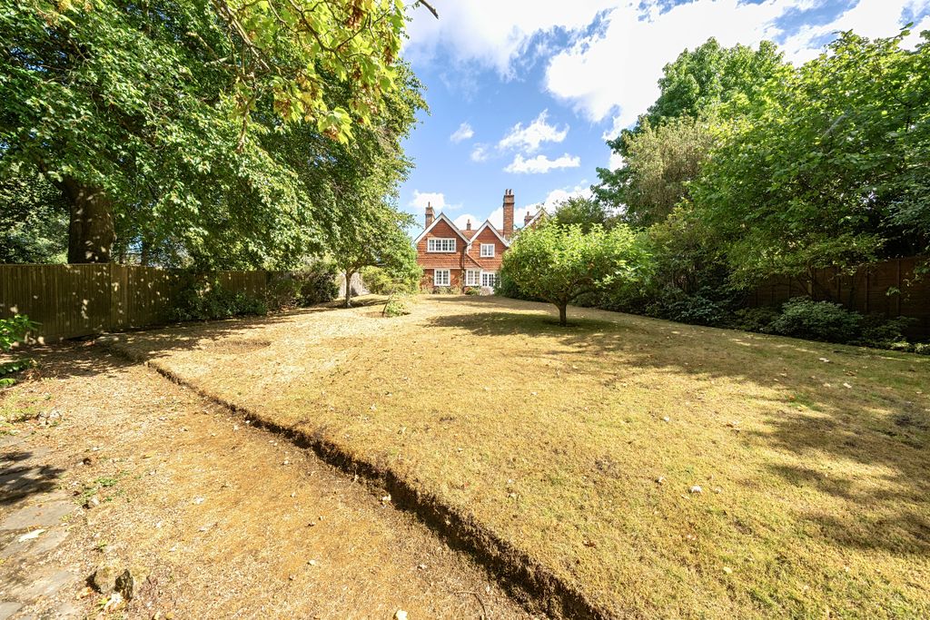 Property photo 2 of 12