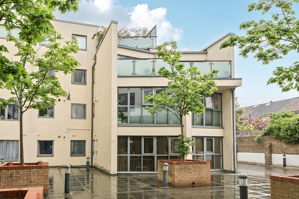 Property photo 3 of 13 1455154-1-6A01c55...