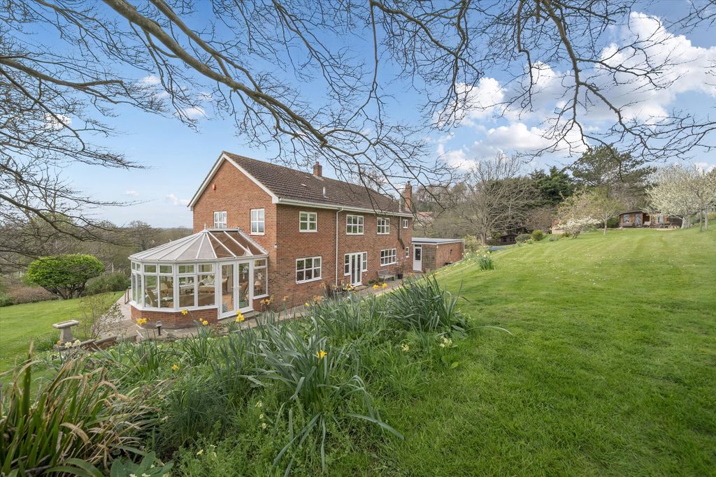 Property photo 1 of 19 Image