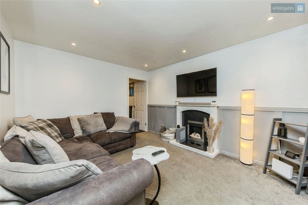 Property photo 3 of 14 Picture No. 01