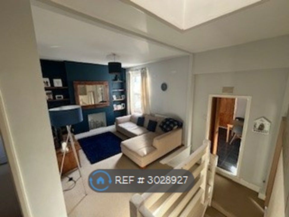 Property photo 2 of 10 Lounge