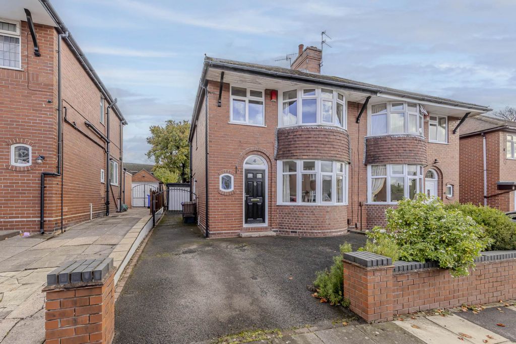 Property photo 1 of 23