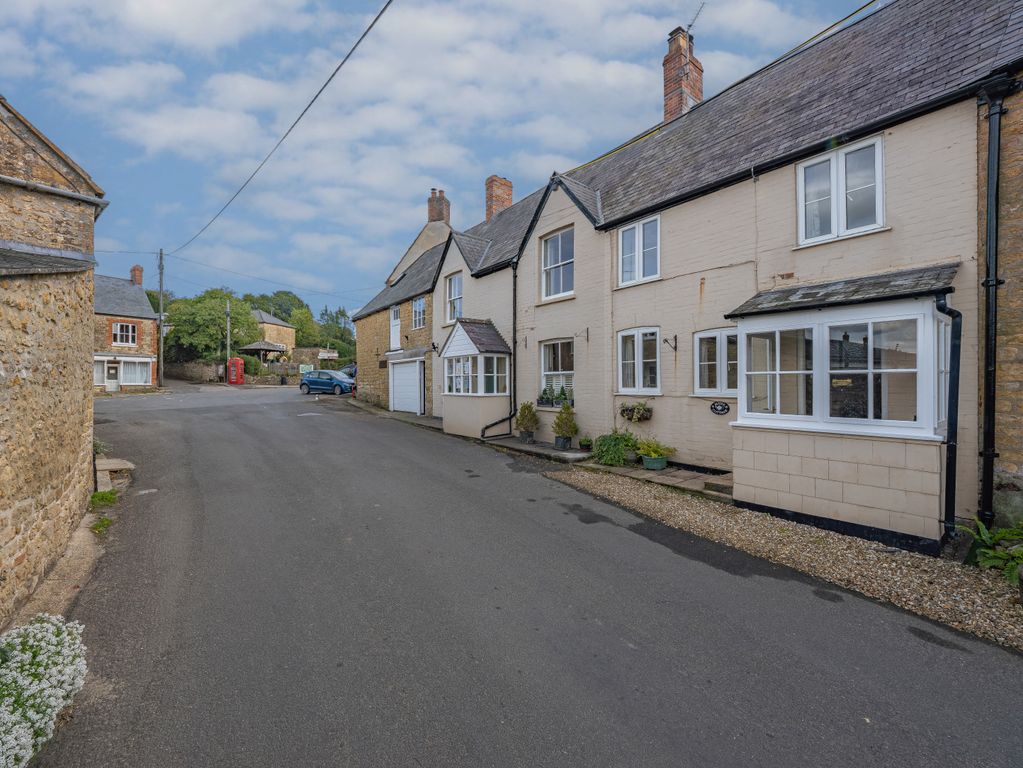 Property photo 2 of 19