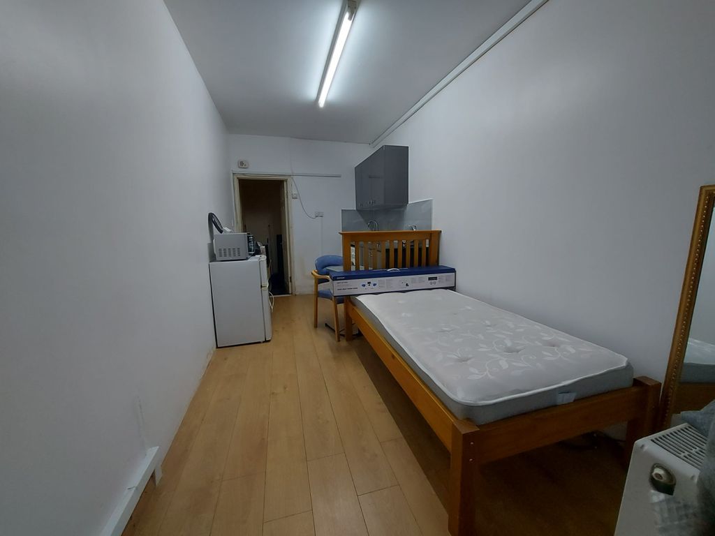 Property photo 2 of 3 Gallery