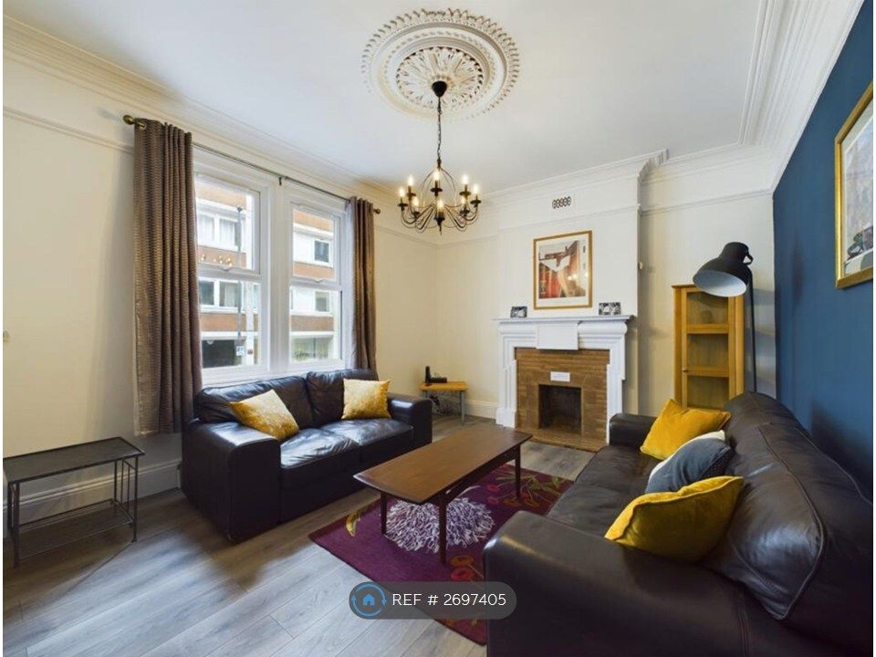 Property photo 3 of 5