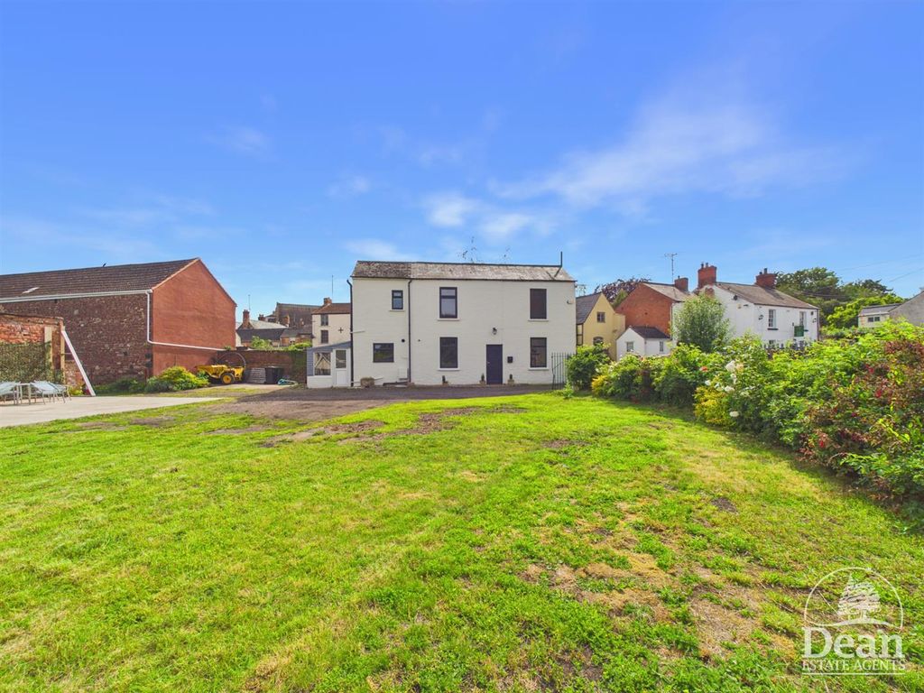 Property photo 1 of 19