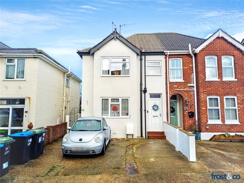 Property photo 3 of 22 Gwynne Road