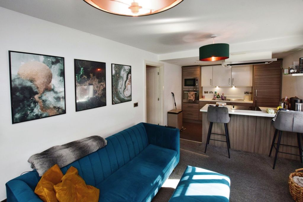 Property photo 2 of 14 Picture No. 22