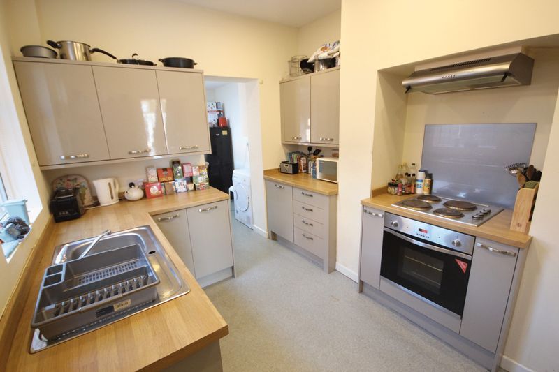 Property photo 3 of 11 31-Broomfield-Crescent-(11).Jpg