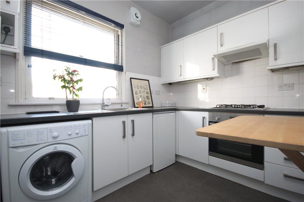 Property photo 2 of 8 Kitchen