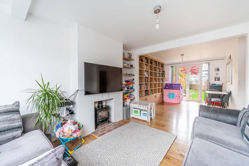 Property photo 1 of 12