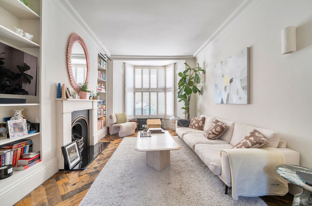 Property photo 3 of 22 1480975-17-6A39Bf...