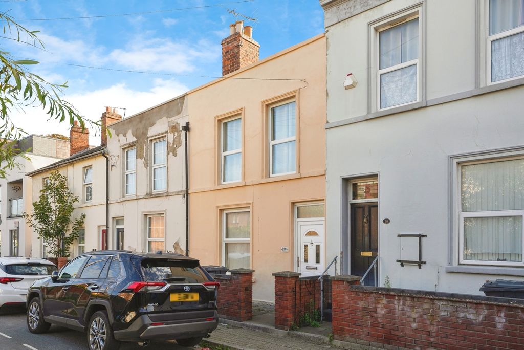 Property photo 1 of 12 Photo