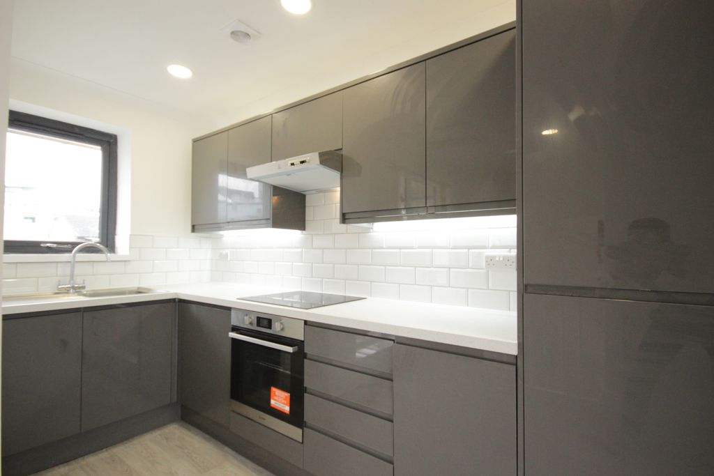 Property photo 2 of 8 Photo 8