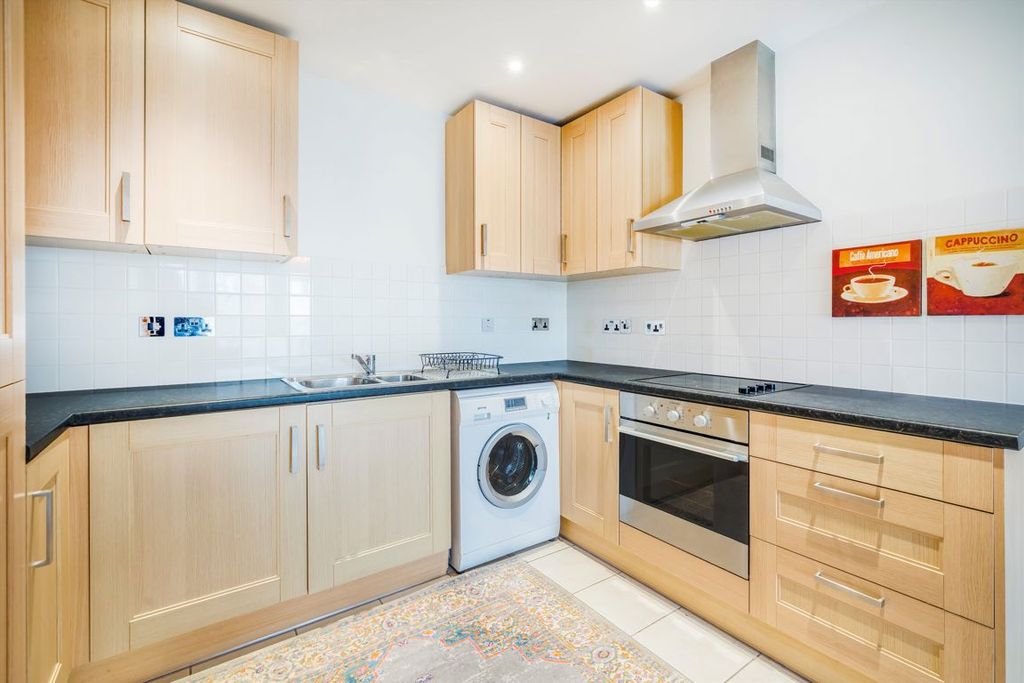 Property photo 3 of 9