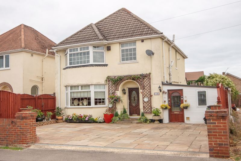 Property photo 1 of 16 External