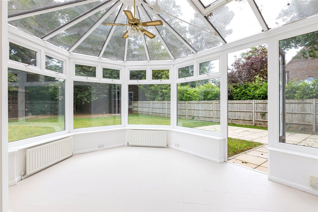 Property photo 3 of 8 Picture No. 05