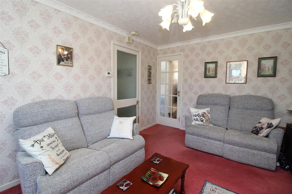 Property photo 3 of 14 Img_2158.Jpg