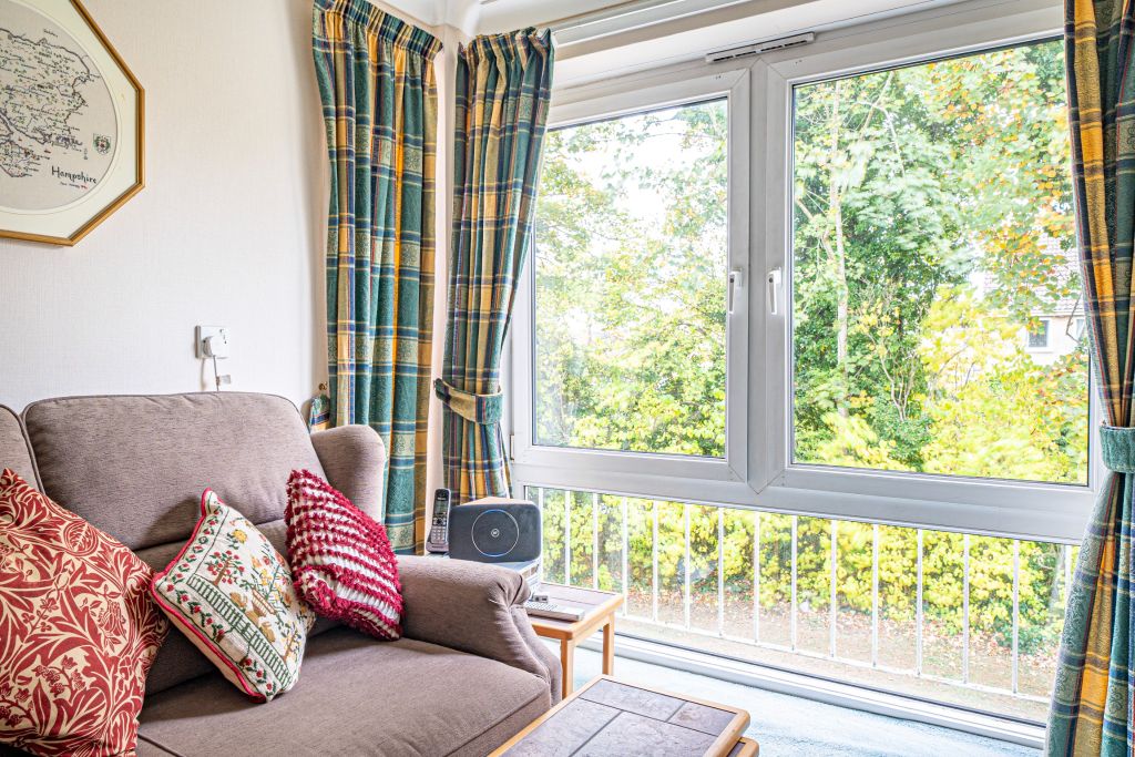 Property photo 3 of 13