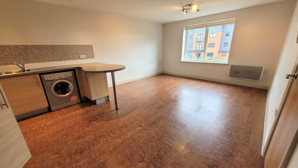 Property photo 2 of 8