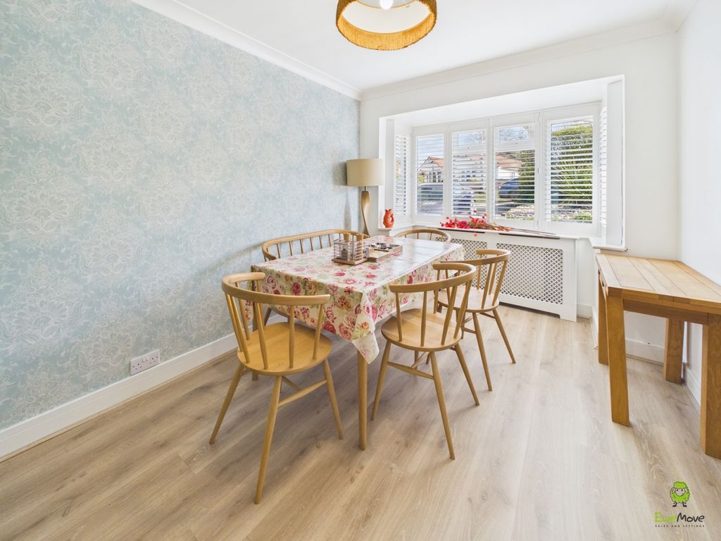 Property photo 1 of 13 Presented By Clinton At Ewemove Bexleyheath And Da