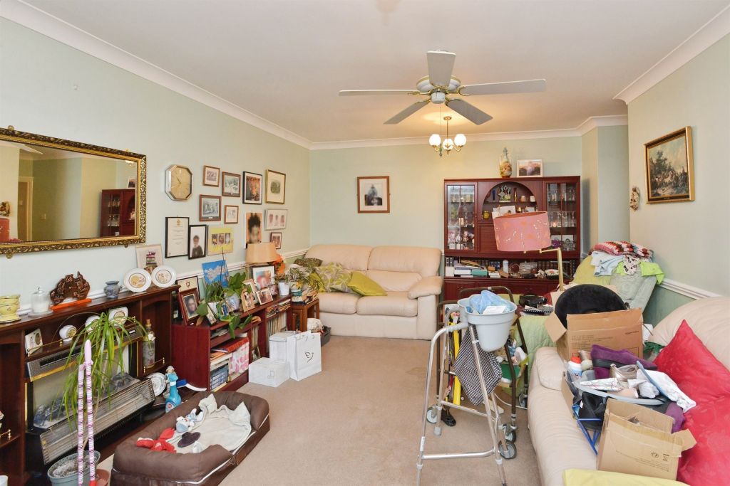 Property photo 2 of 12