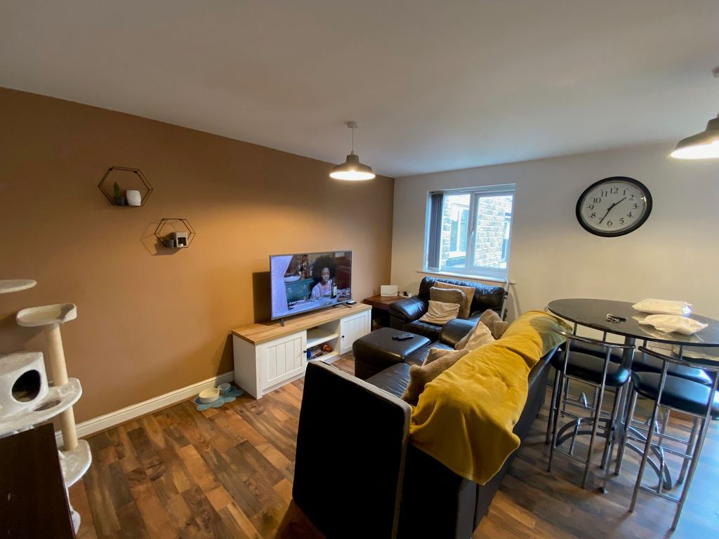 Property photo 3 of 13 Image