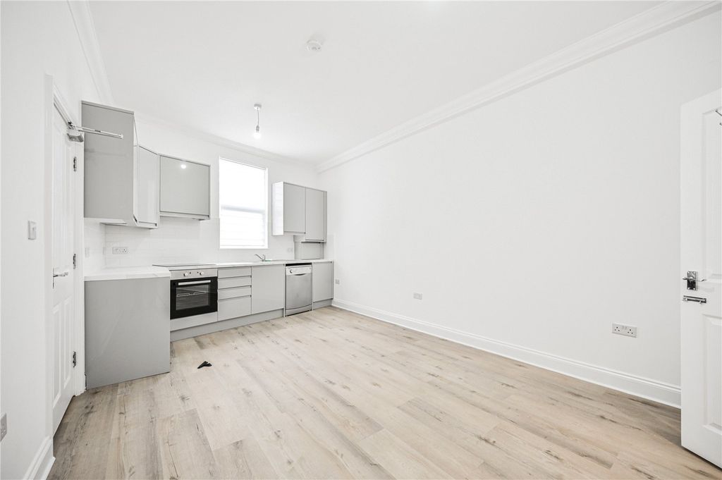 Property photo 3 of 21 Picture No. 36