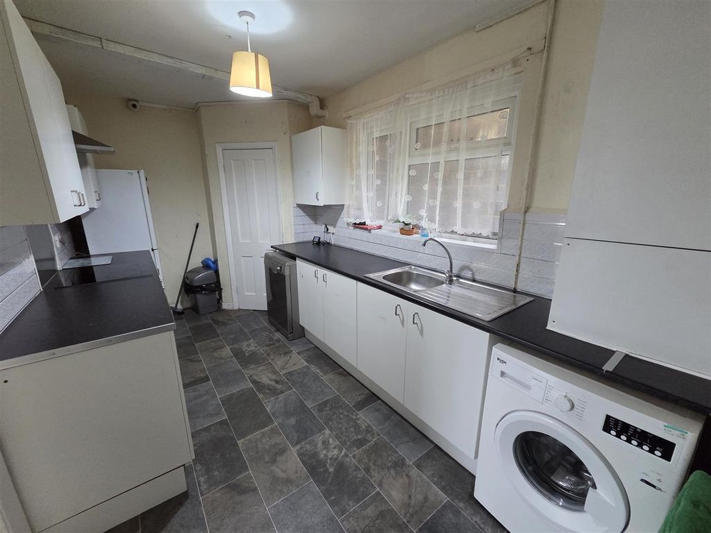 Property photo 2 of 8 20251030_125959.Jpg